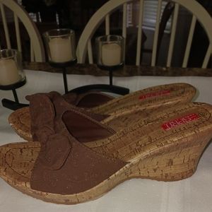 Esprit Brown bow tie Wedge Sandals Size 9